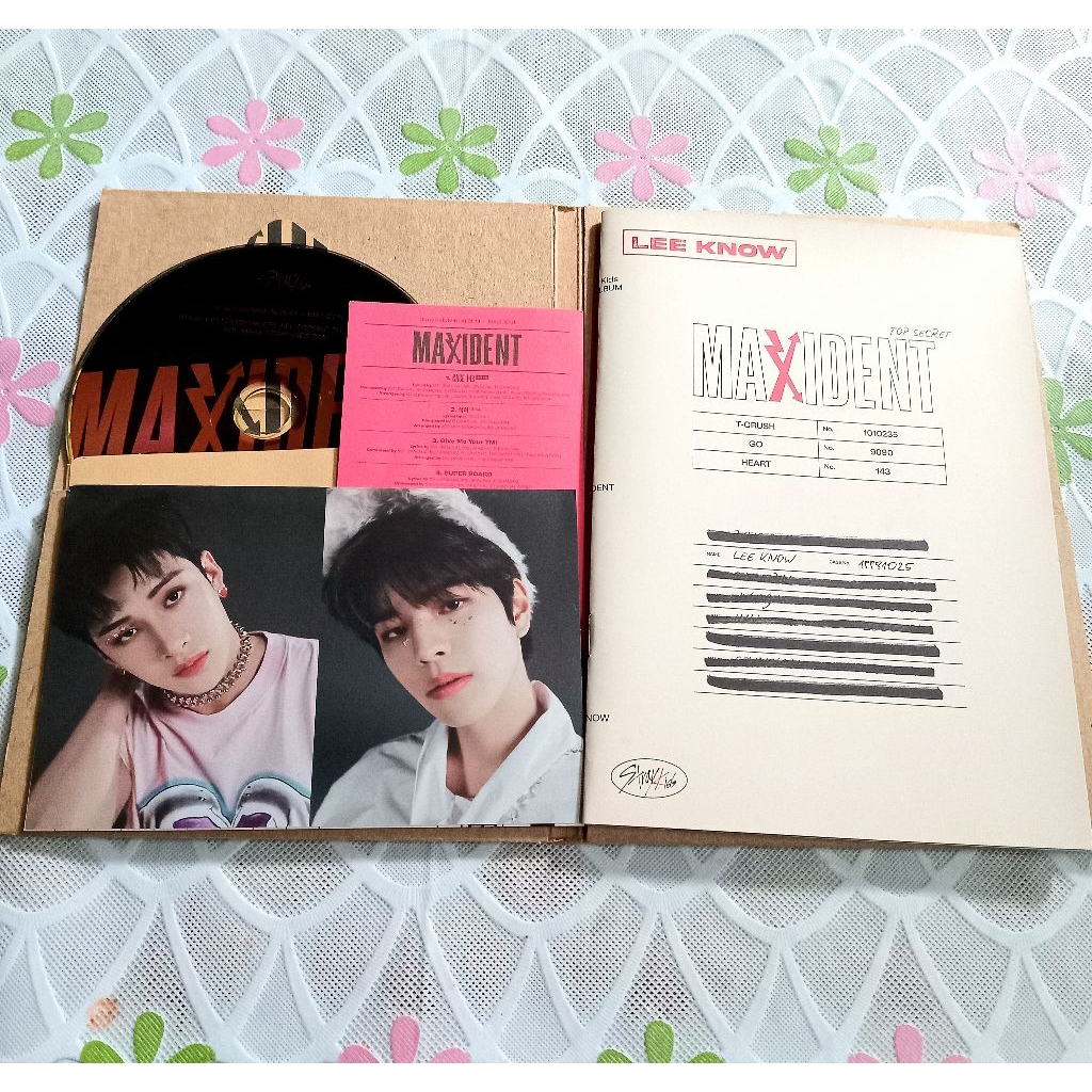 ALBUM MAXIDENT CASE VER LEE KNOW ‼️CEK DESCRIPTION ‼️