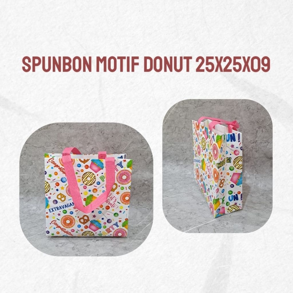 

Tas Spunbond Box Motif Donat 25cm x 25cm × 9cm Isi 12pcs