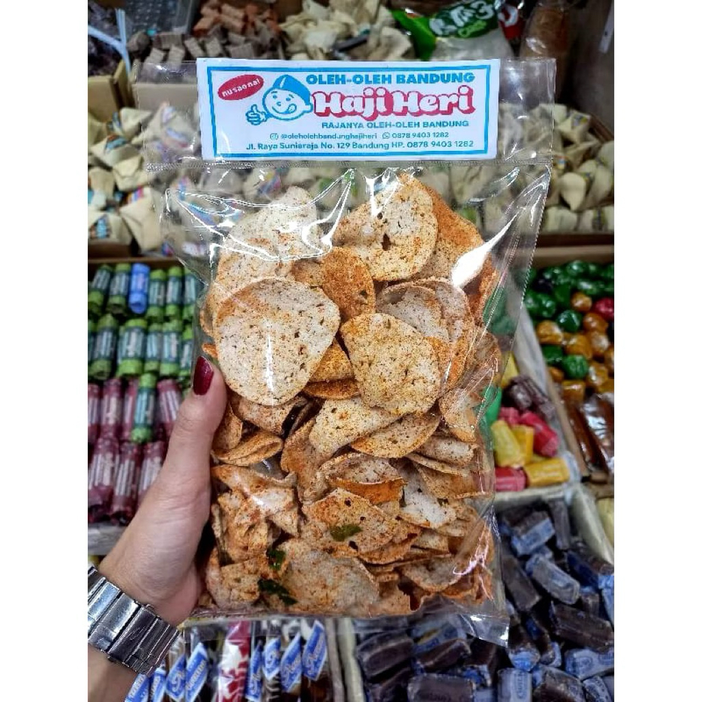 

BASRENG PEDAS GURIH DAUN JERUK 200 GR HAJI HERI BANDUNG