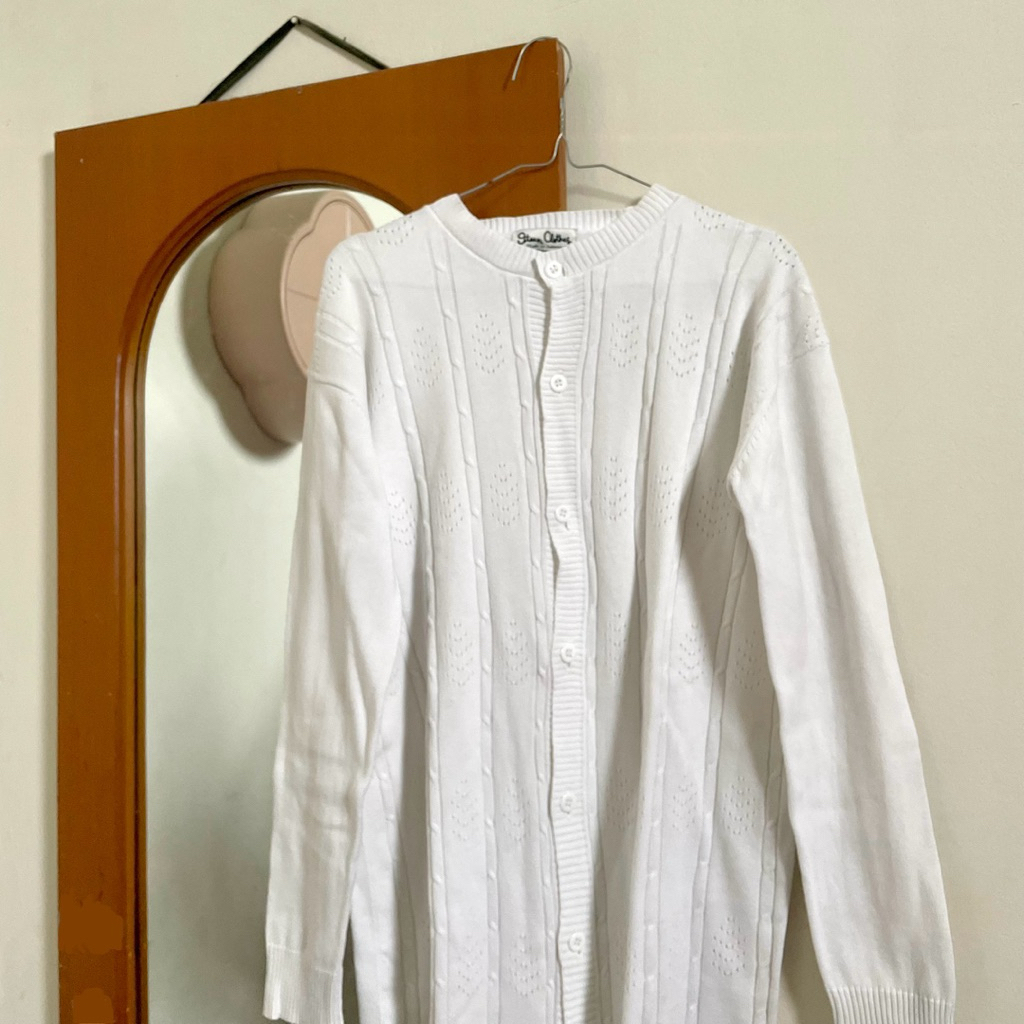[PRELOVED] Knitt Cable Cardigan Rajut Cotton Putih Polos