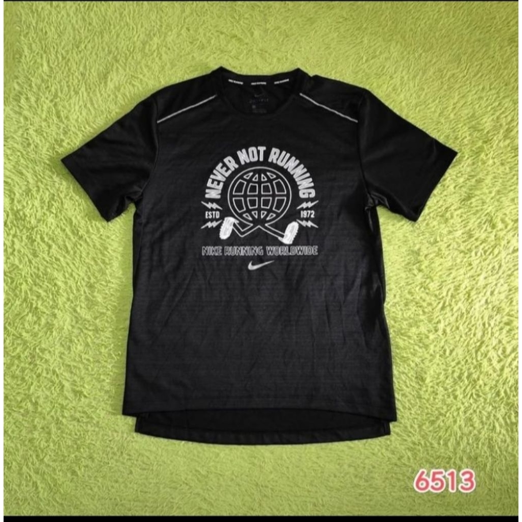 Nike Miler wild run t-shirt