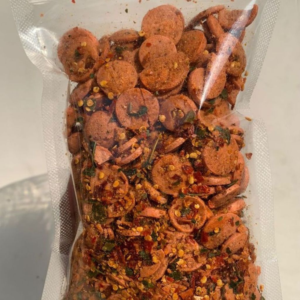 

Sosreng/sosis goreng rasa pedas daun jeruk 500gram