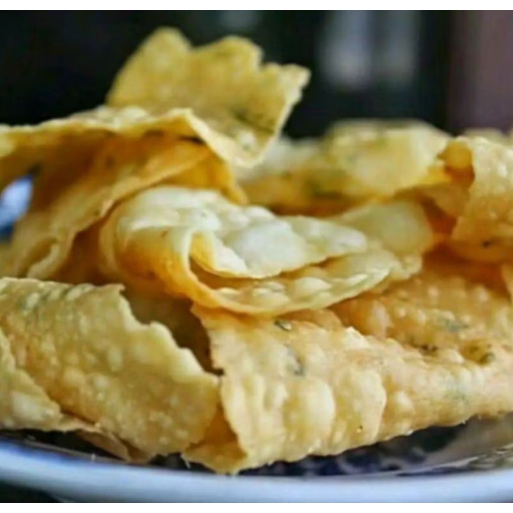 

Keripik Pangsit Bawang Kemasan 250gr, 500gr