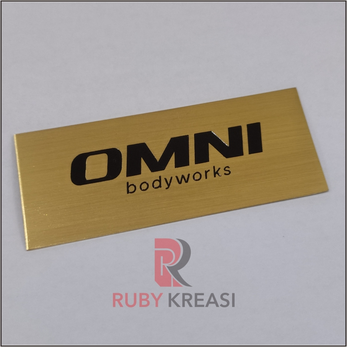 

label plat nama kuningan custom