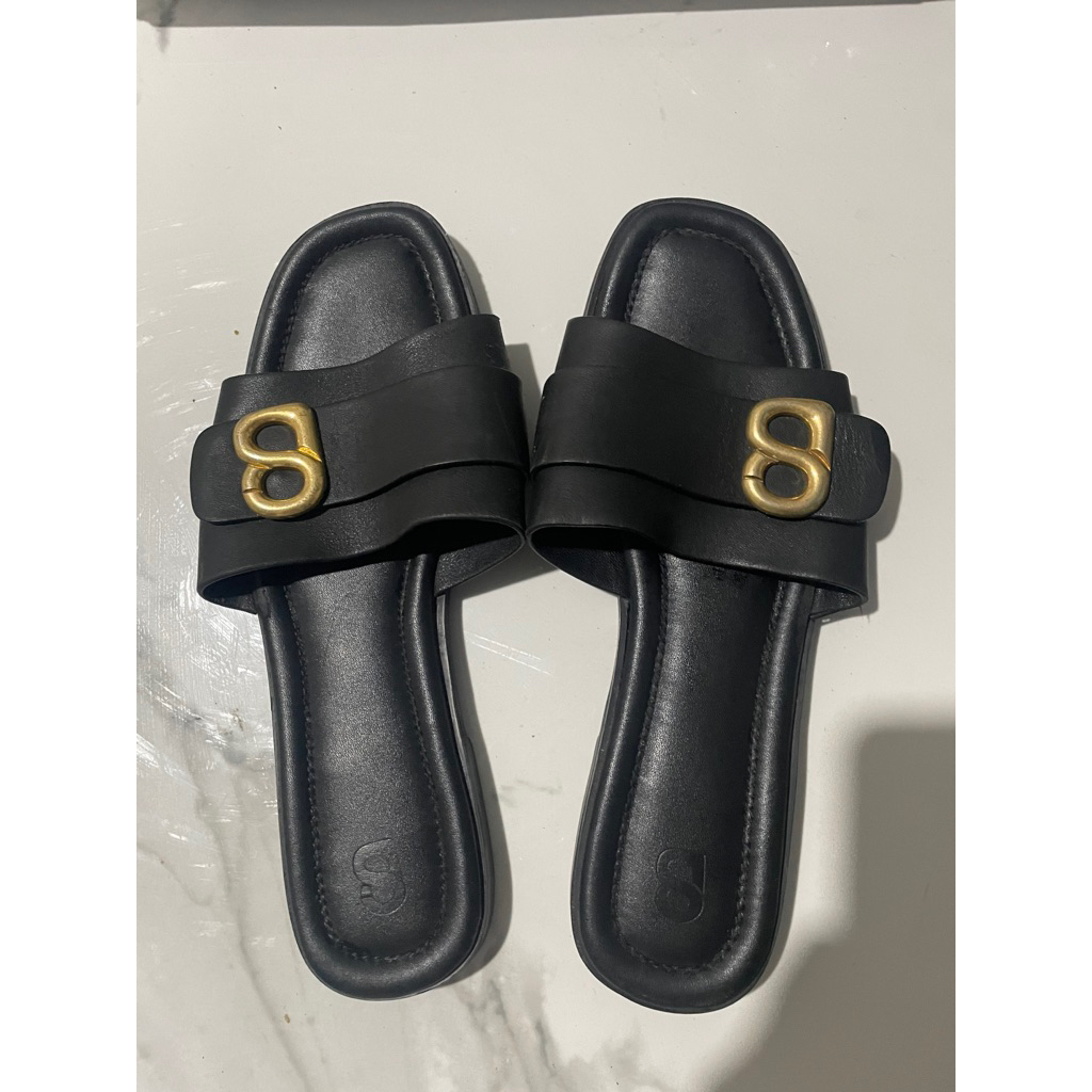 fika sandal buttonscarves