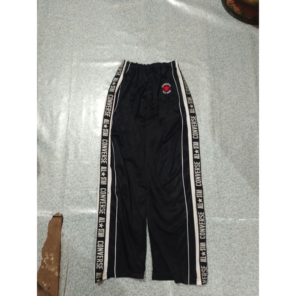celana Converse