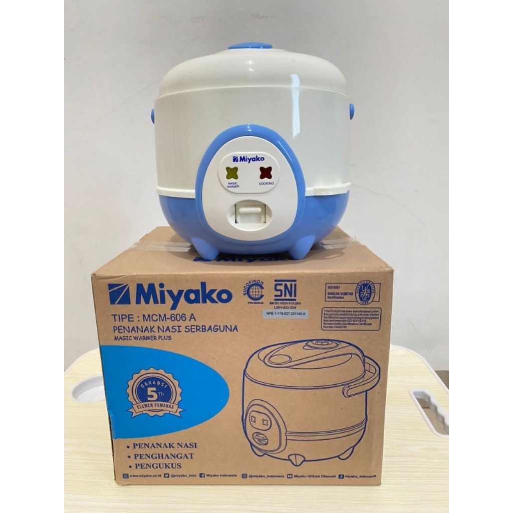 Rice Cooker Miyako MCM-606A Ukuran 0,6 Liter Kecil
