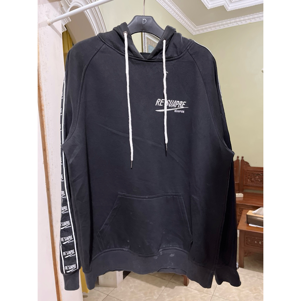 Cap Subeoo Black Hoodie (Second)
