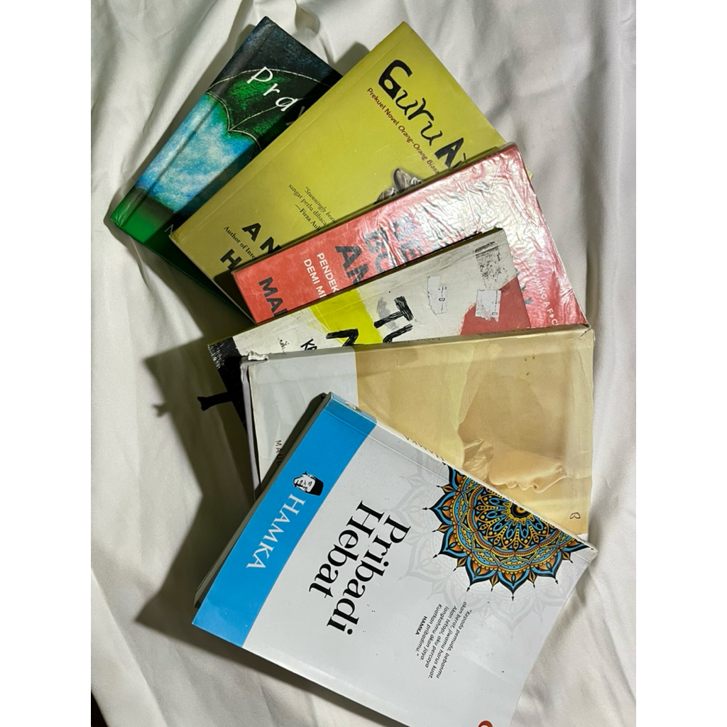 PRELOVED BOOK (dear tomorrow, guru aini dll)