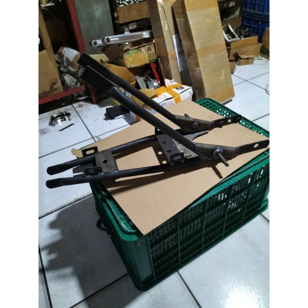 RANGKA CB STANDAR NEW TERBARU SUPER TEBAL / RANGKA BELAKANG BODY CB PNP HONDA GL100 CB100 CB125