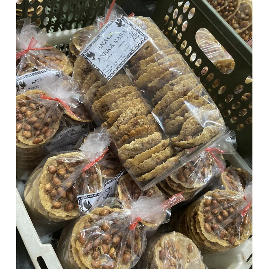 

Peyek kacang khas jogja