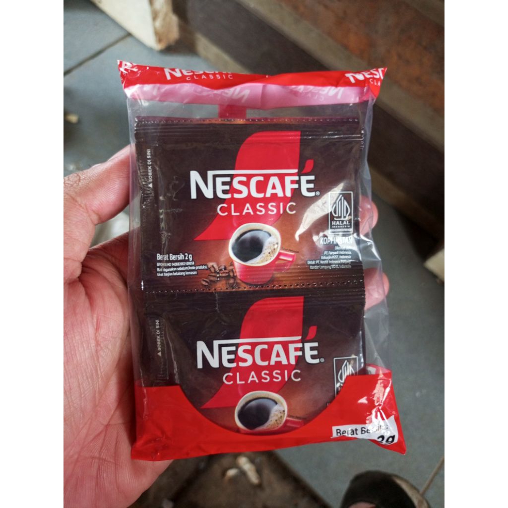 

Nescafe Classic 2gr isi 10sachet