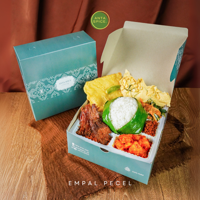 

Nasi Pecel Empal | Nasi Box Catering / Acara