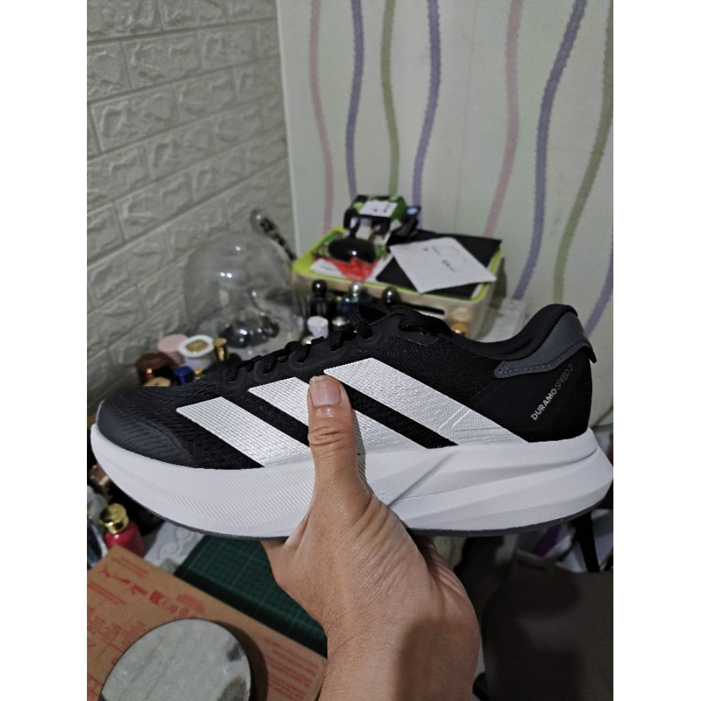 Sepatu running duramo speed 2 hitam