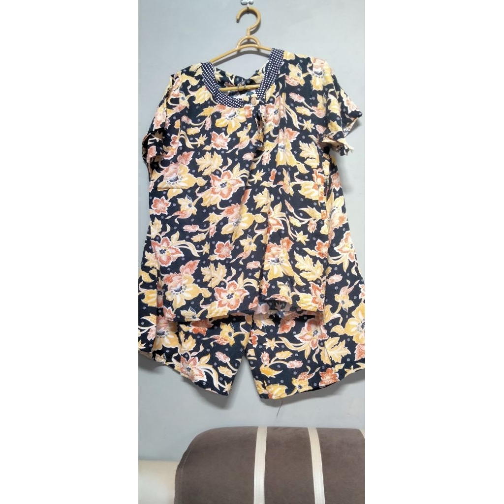 PRELOVED ONE SET BAJU TIDUR