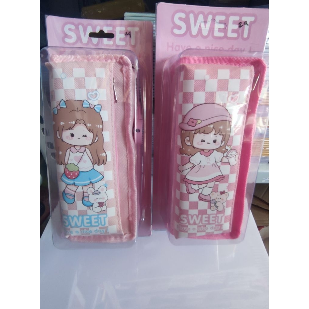 

Kotak Pensil/ Tempat Pensil/ Tempat Alat Tulis/ Kotak Patelot/ Tepak Kain