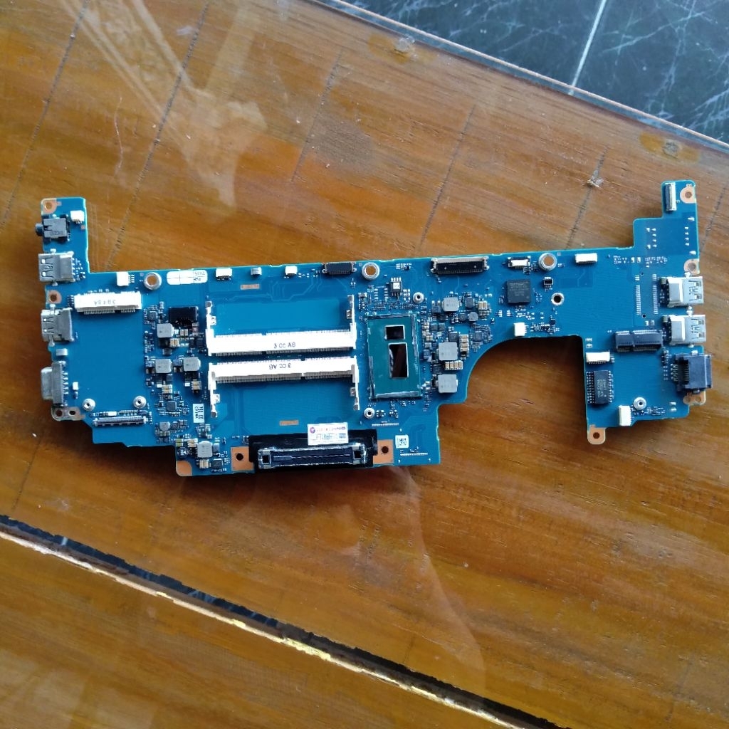 motherboard normal toshiba dynabook R634/L core i5 gen 4