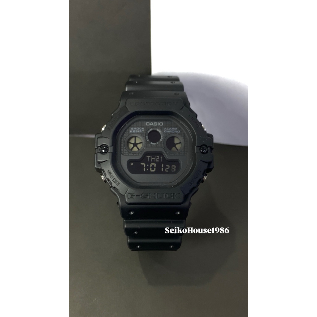G-Shock DW-5900BB-1DR