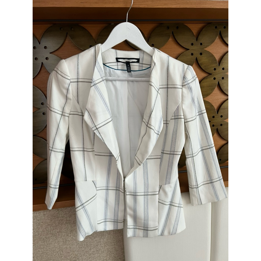 preloved blazer wanita kotak-kotak putih