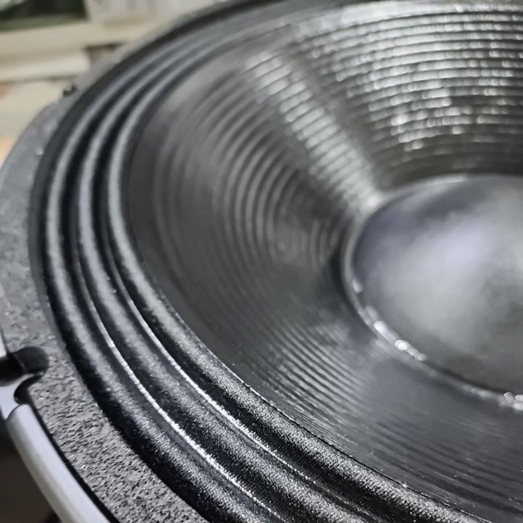 Speaker 18 Inch Model Rcf 18N451 Neo Magnet Subwofer 18 N 451 koil 4 inch
