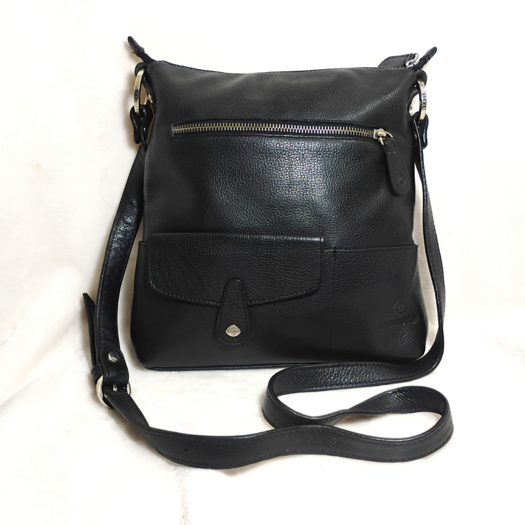 [PRELOVED] Tas kulit asli Kulas Sling bag Slempang Pria laki Hitam Original Brand Kesslord