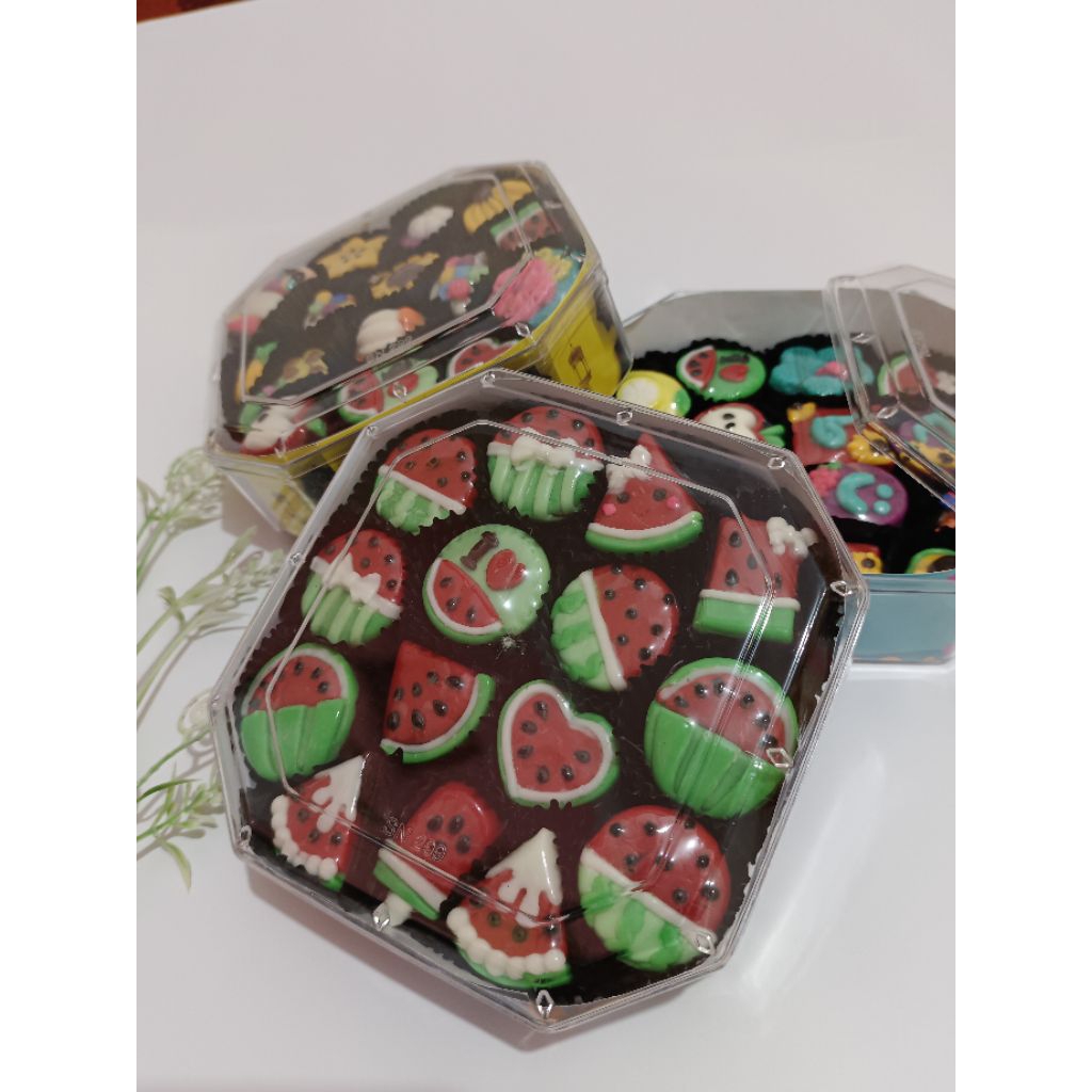 

coklat karakter semangka