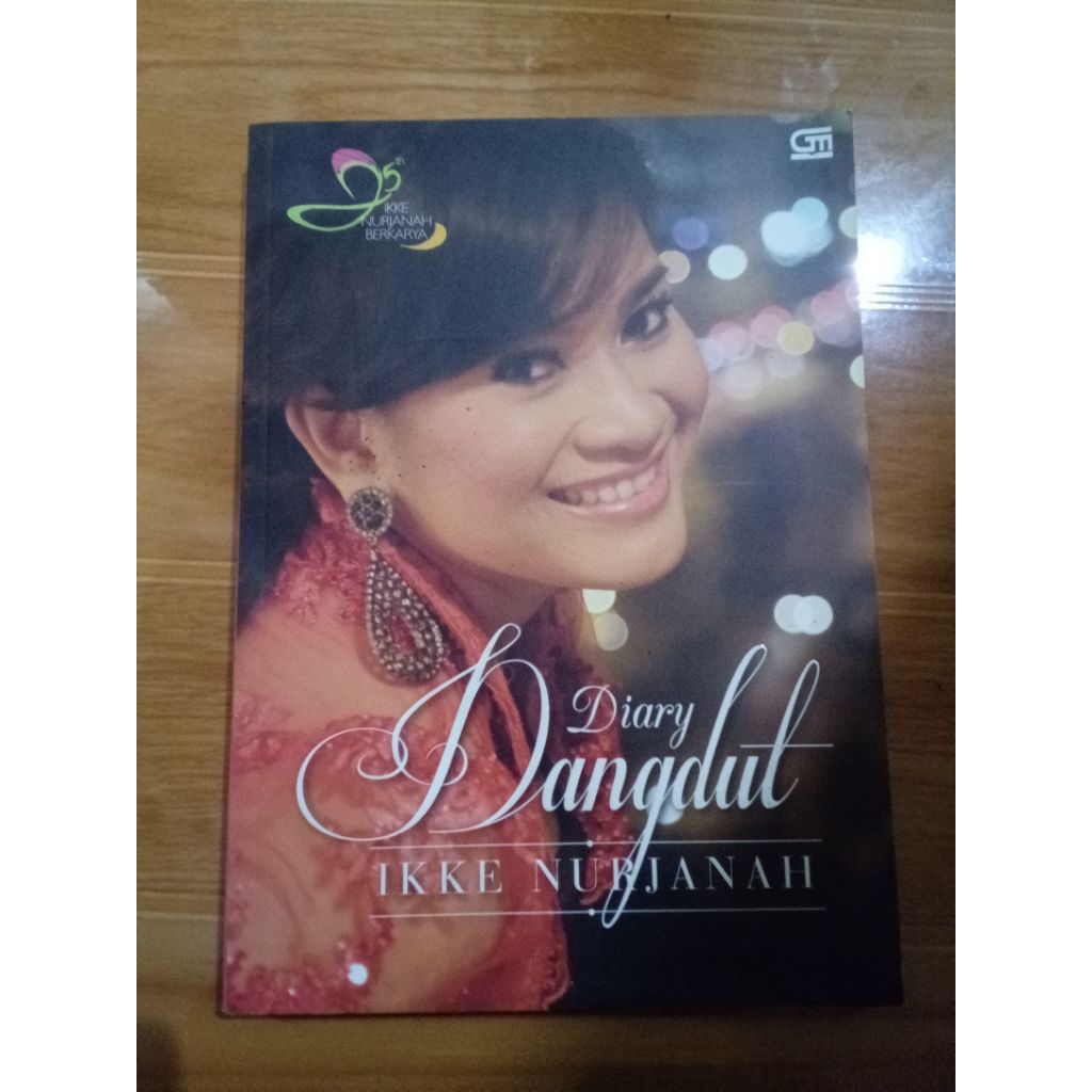 buku diary dangdut ikke nurjanah 25th ikke nurjanah berkarya