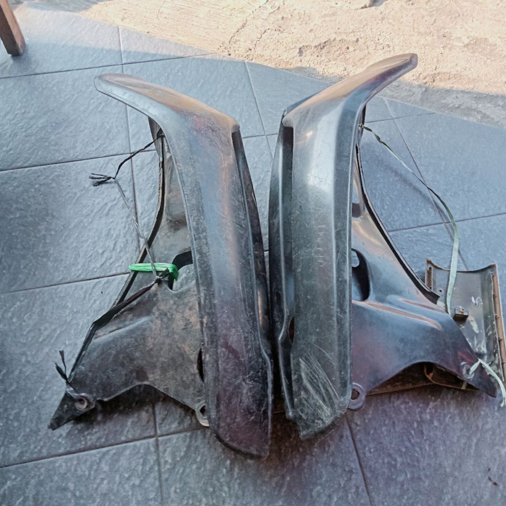 SAYAP HITAM ORIGINAL ASTREA GRAND 93