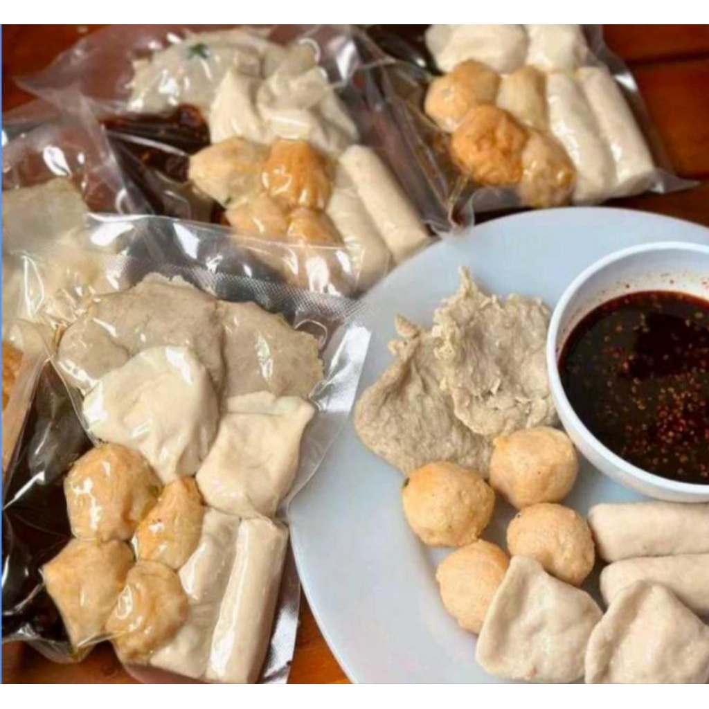 

Pempek ikan asli Palembang