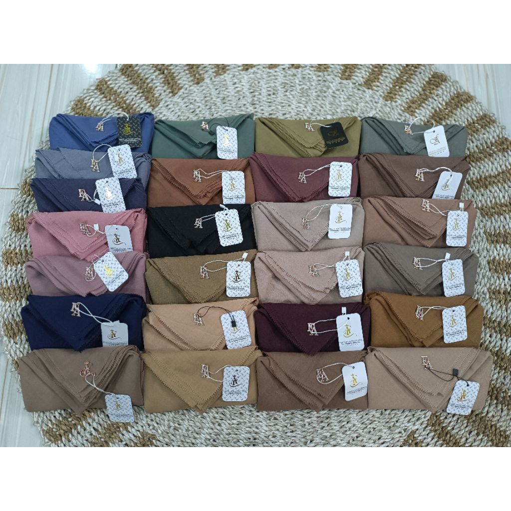 hijab segiempat voal lasercut felicia azzarenka swarovski