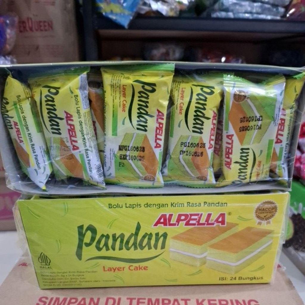 

Alpella Layer Cake pandan // 24 pcs // box
