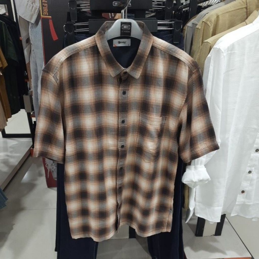 EMBA JEANS KEMEJA PENDEK PRIA KANTONG SATU REGULAR FIT PROMO ORIGINAL MATAHARI