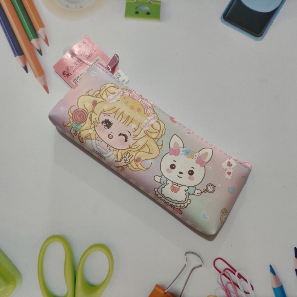 

Kotak Pensil Semi Kain Anime Xiaolinjing BD18028