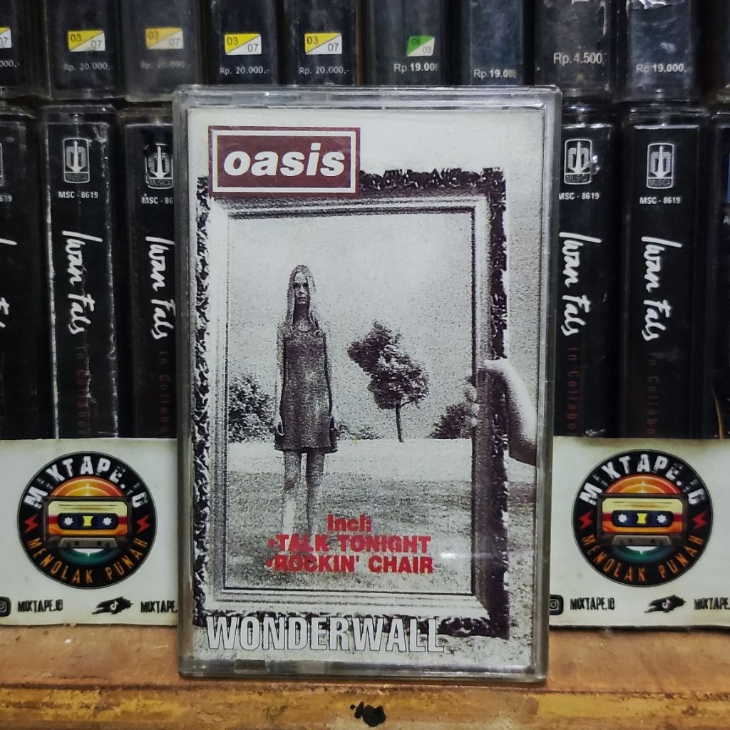 Kaset Pita - Oasis - Wonderwall - Radio Tape - Kaset - Radio - Pemutar Kaset - Retro - Classic - Cas