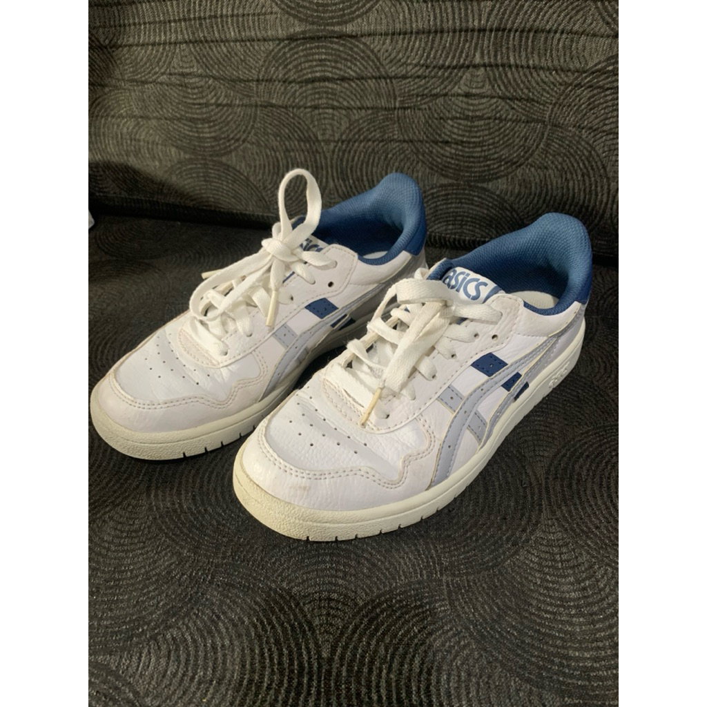 sepatu sneakers Asics anak/wanita size 35
