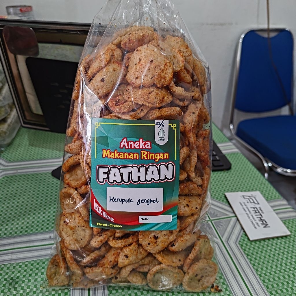 

Kerupuk Jengkol Pedas Gurih