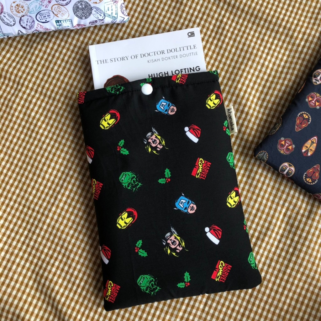 

KHANAKA Marvel Comic Book sleeve | kantong buku | wadah buku