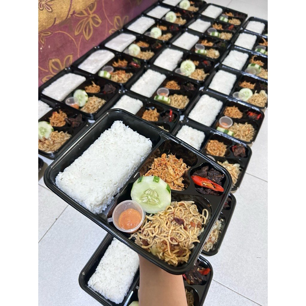 

Nasi Kotak Acara Syukuran / Ultah / Aqiqah / Catering Harian