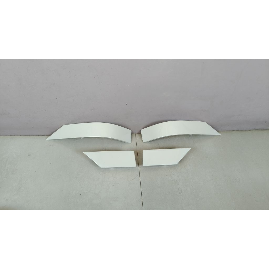 List lampu belakang Vellfire 2008-2013