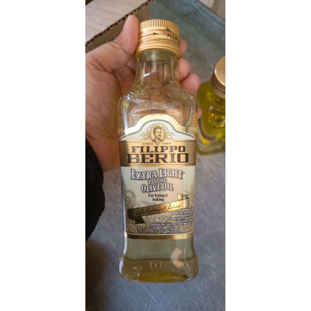 

Filippo Berio Extra Virgin Olive Oil/extra light/olive oil 250ml