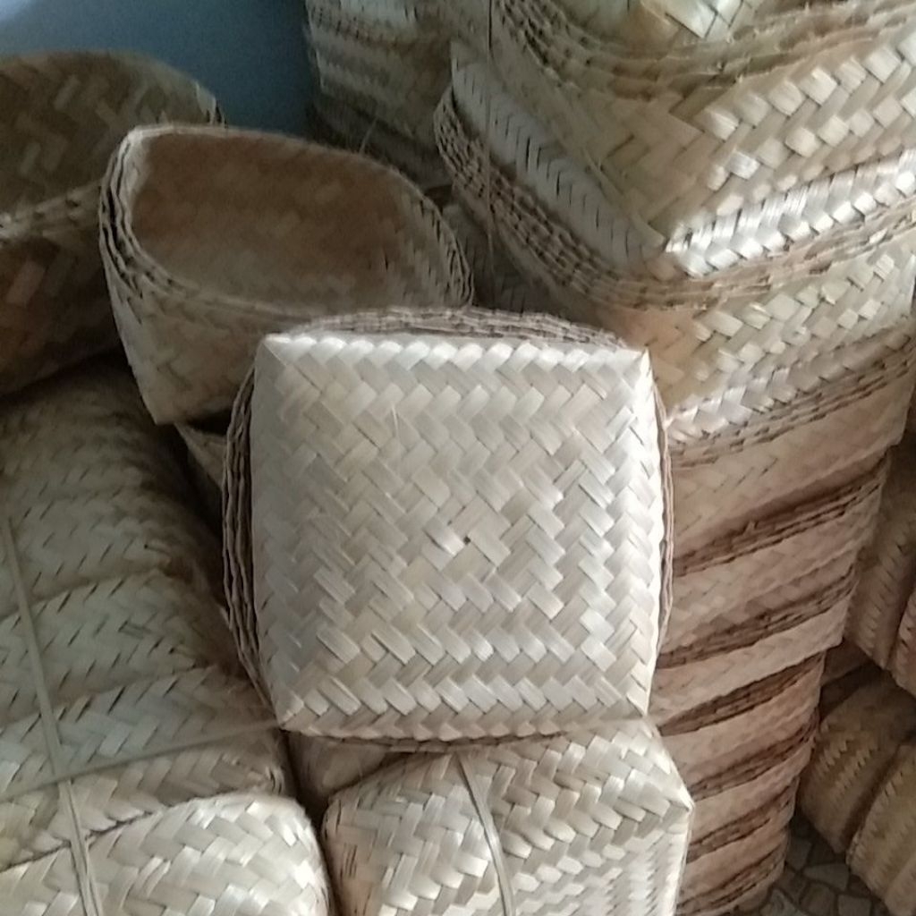 besek bambu 20x20 besek nasi dll