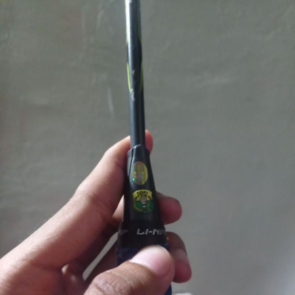 Raket yonex Voltric 50 e tune bekas