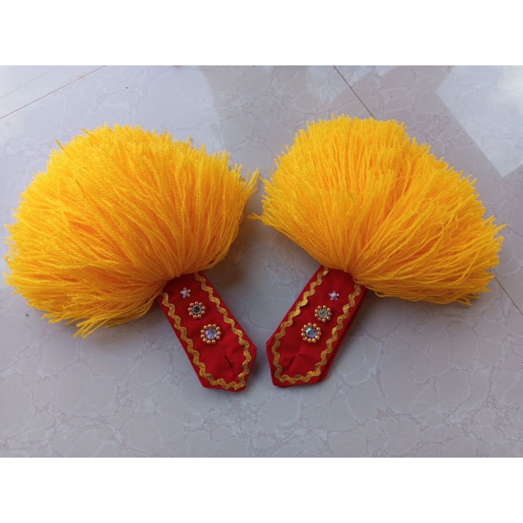 gombyok ndolalak - hiasan pundak