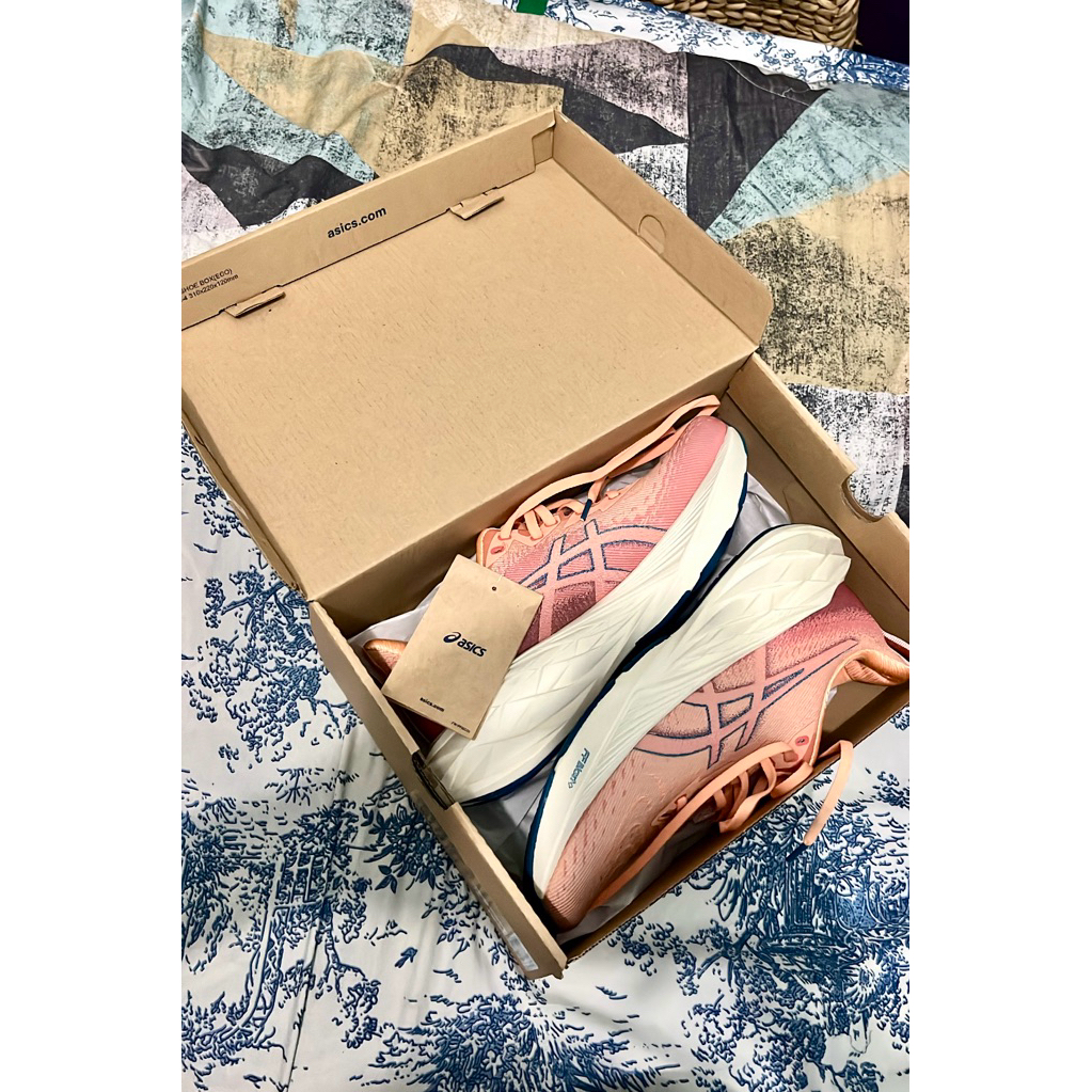 New Asics Novablast 4