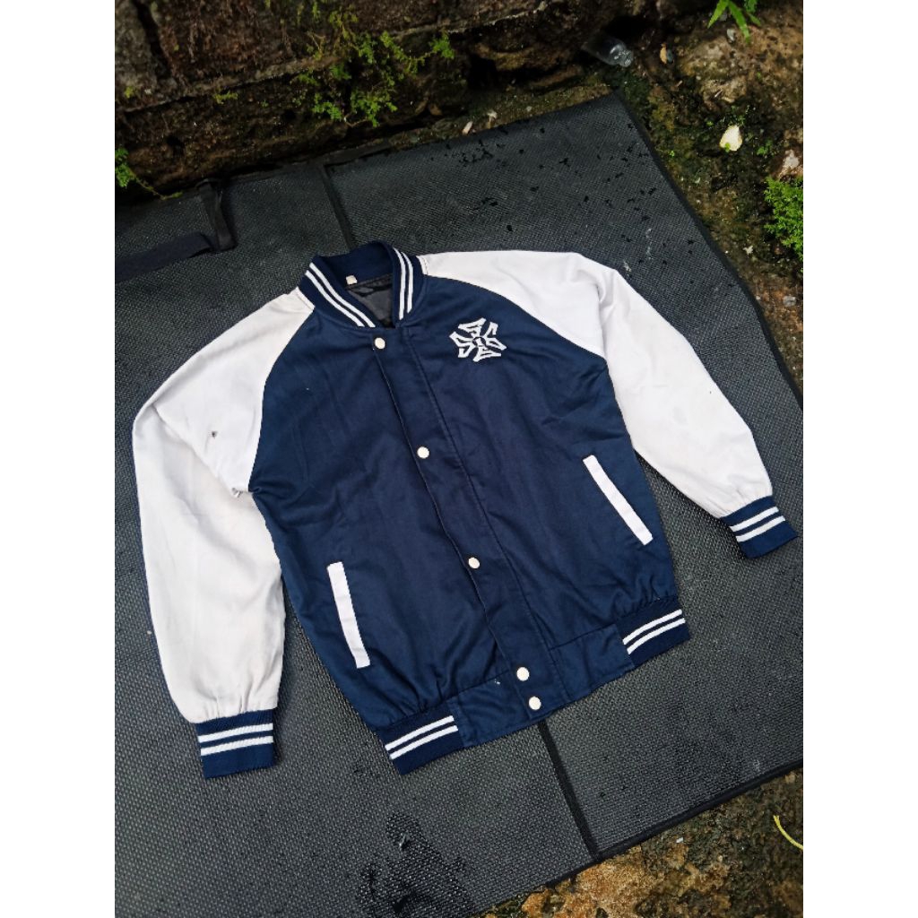 Jaket baseball varsity bless second