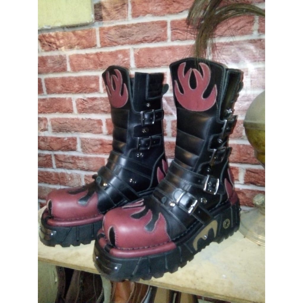 NEWROCK KULIT PREMIUM