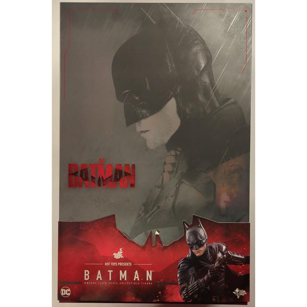 Hot Toys MMS 638 The Batman - Batman