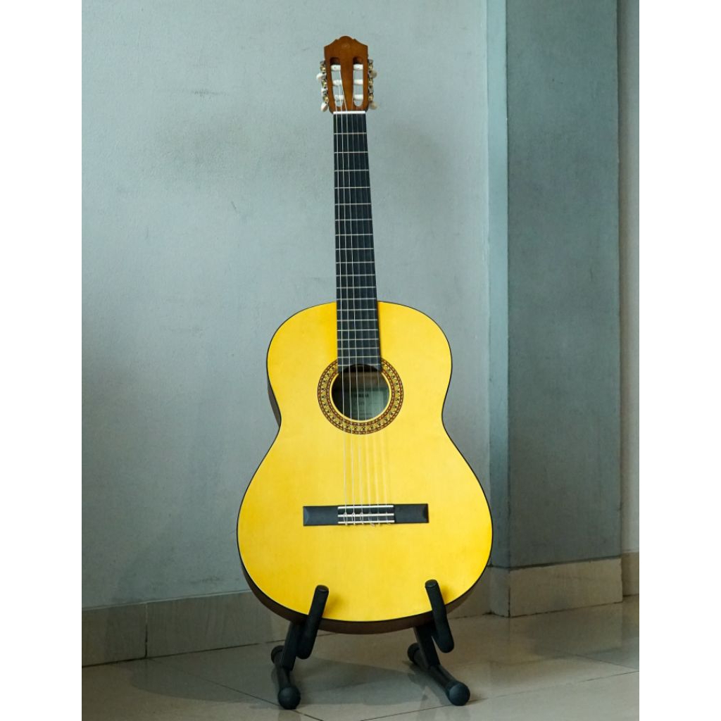 Yamaha C315 Classical Guitar