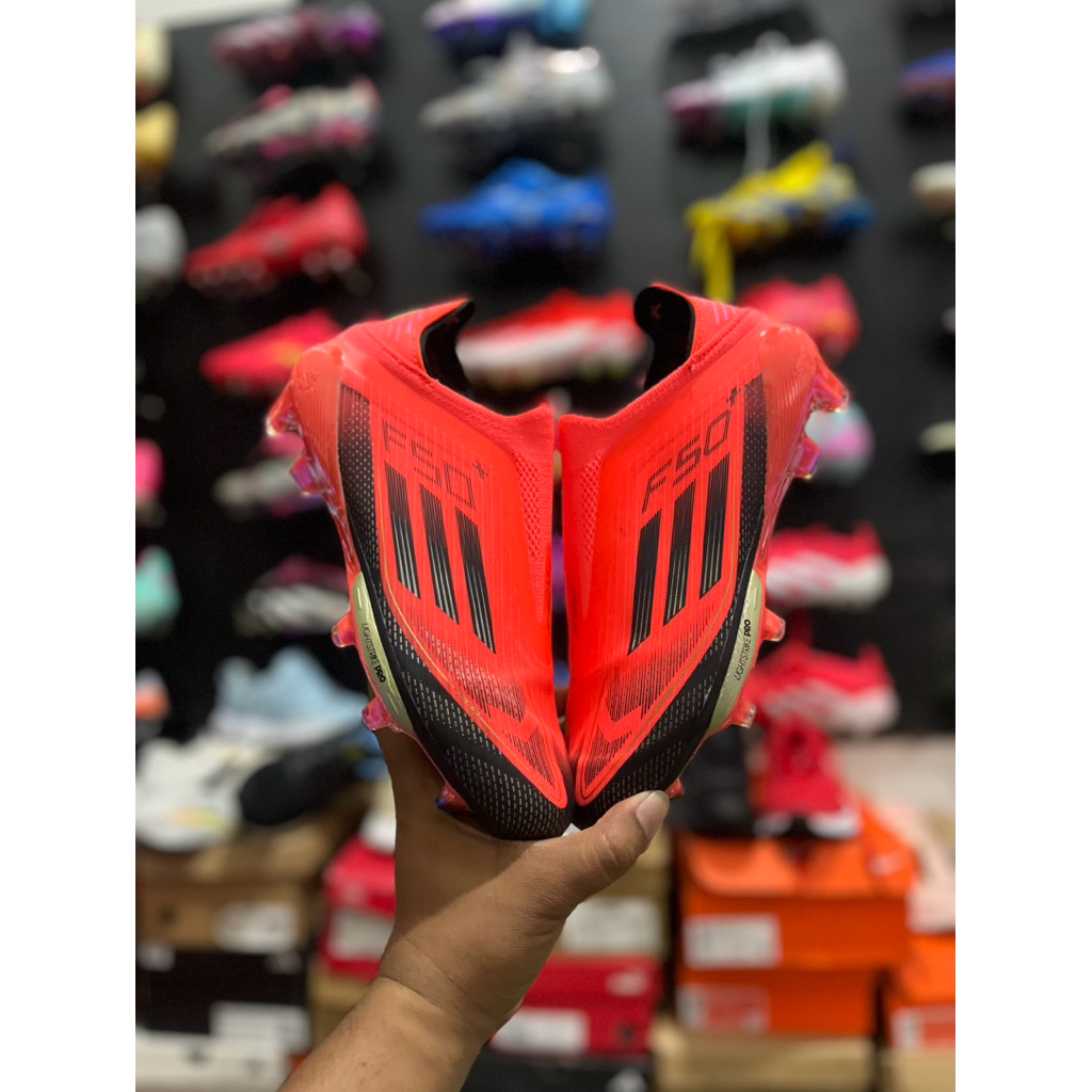 Sepatu bola f50+ LL tanpa tali