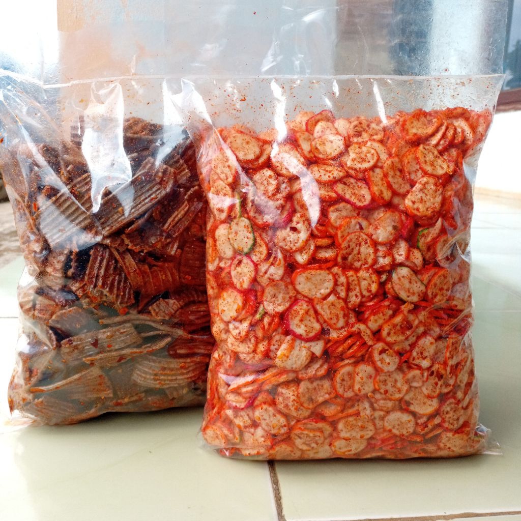 

{BUNDLE} kerupuk jengkol pedas 500gram + Kerupuk bawang 500gram pedas daun jeruk